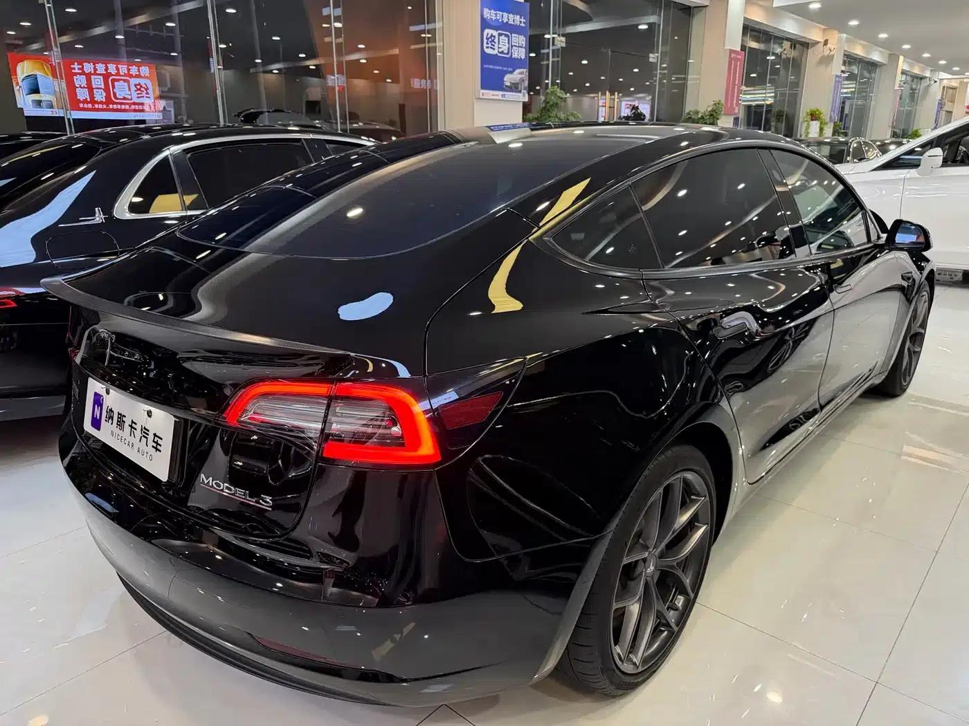 Model 3 2021 Performance All-Wheel Drive — миниатюра 4