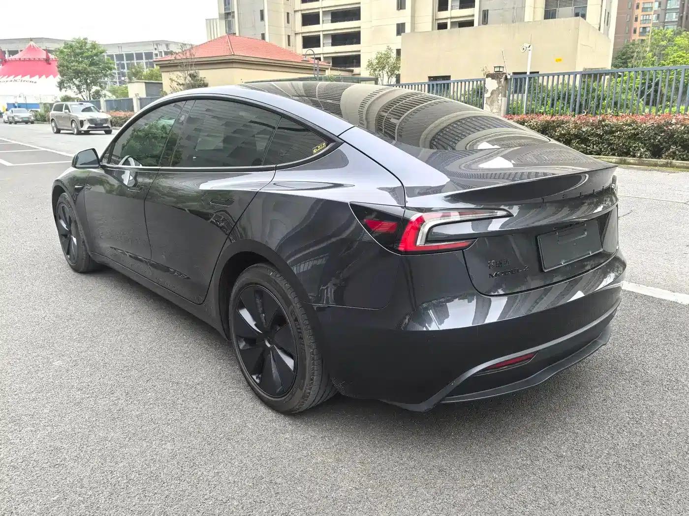 Model 3 2023 Rear-Wheel Drive — миниатюра 7