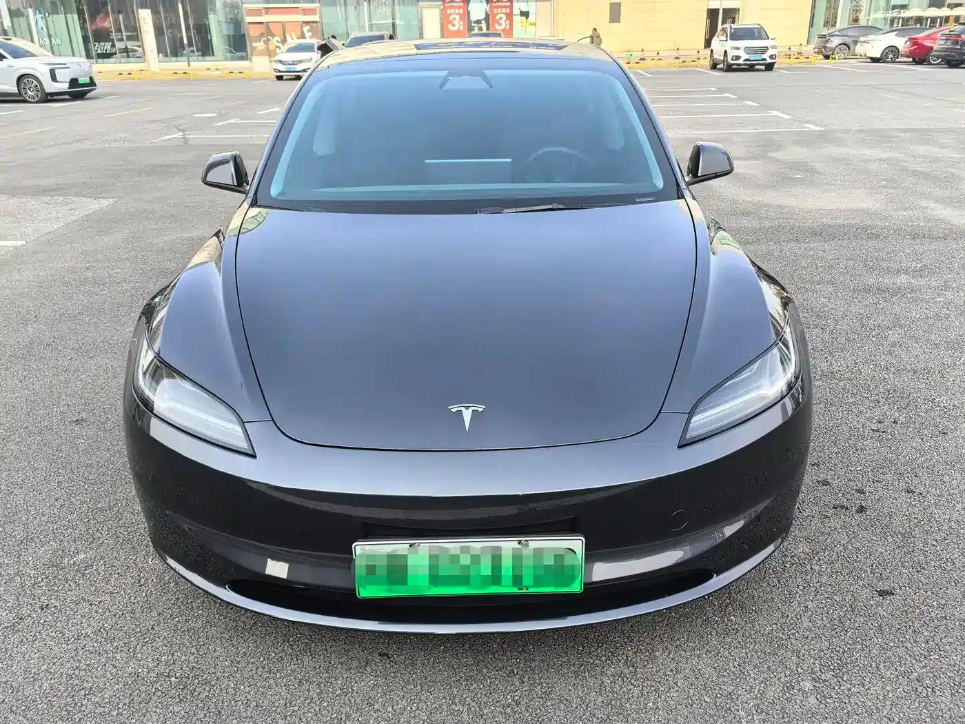 Model 3 2023 Rear-Wheel Drive — миниатюра 2
