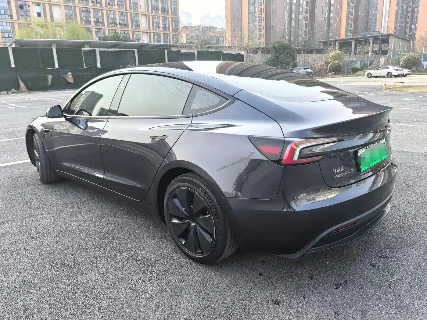 Model 3 2023 Rear-Wheel Drive — миниатюра 7