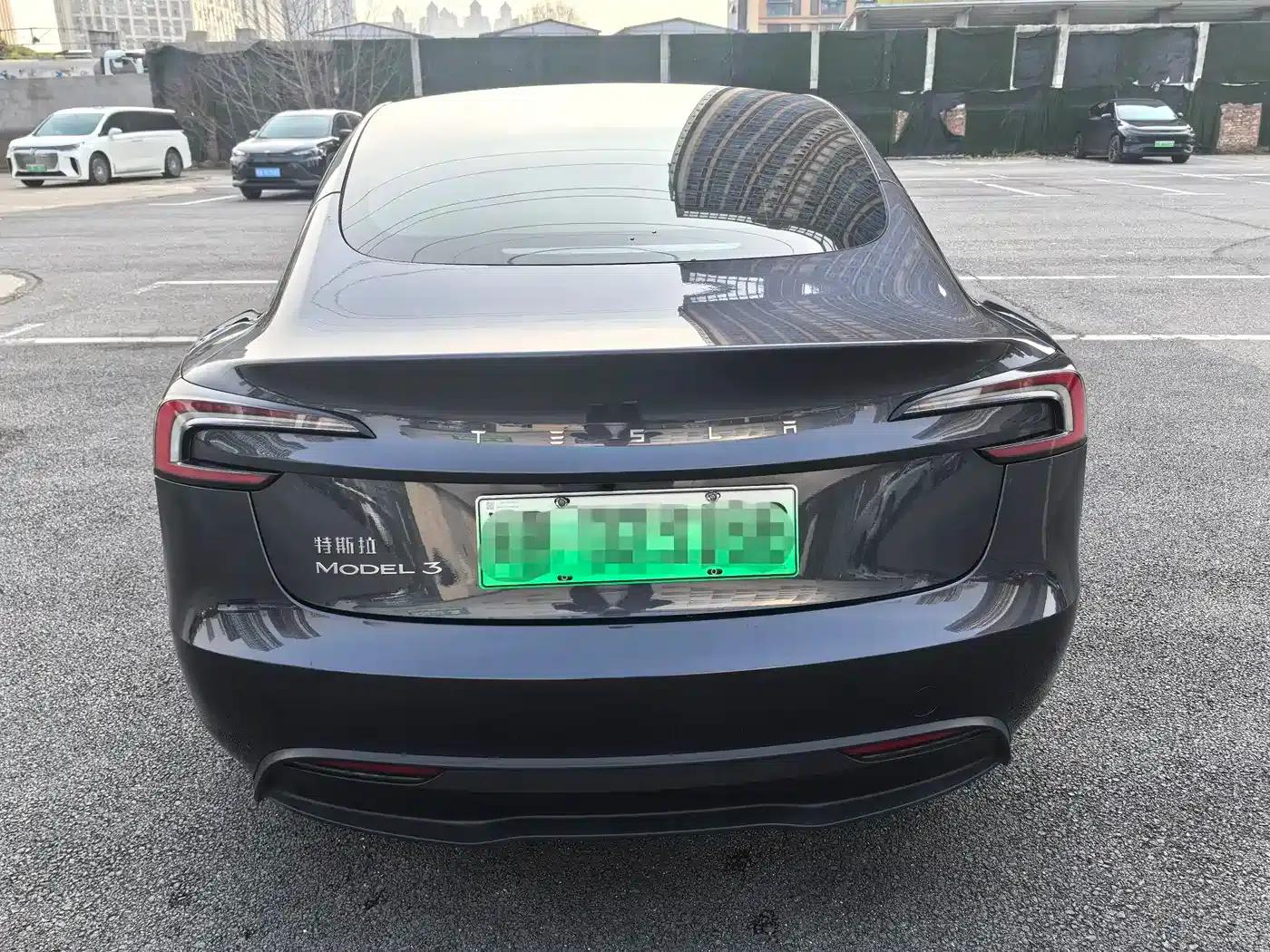 Model 3 2023 Rear-Wheel Drive — миниатюра 8
