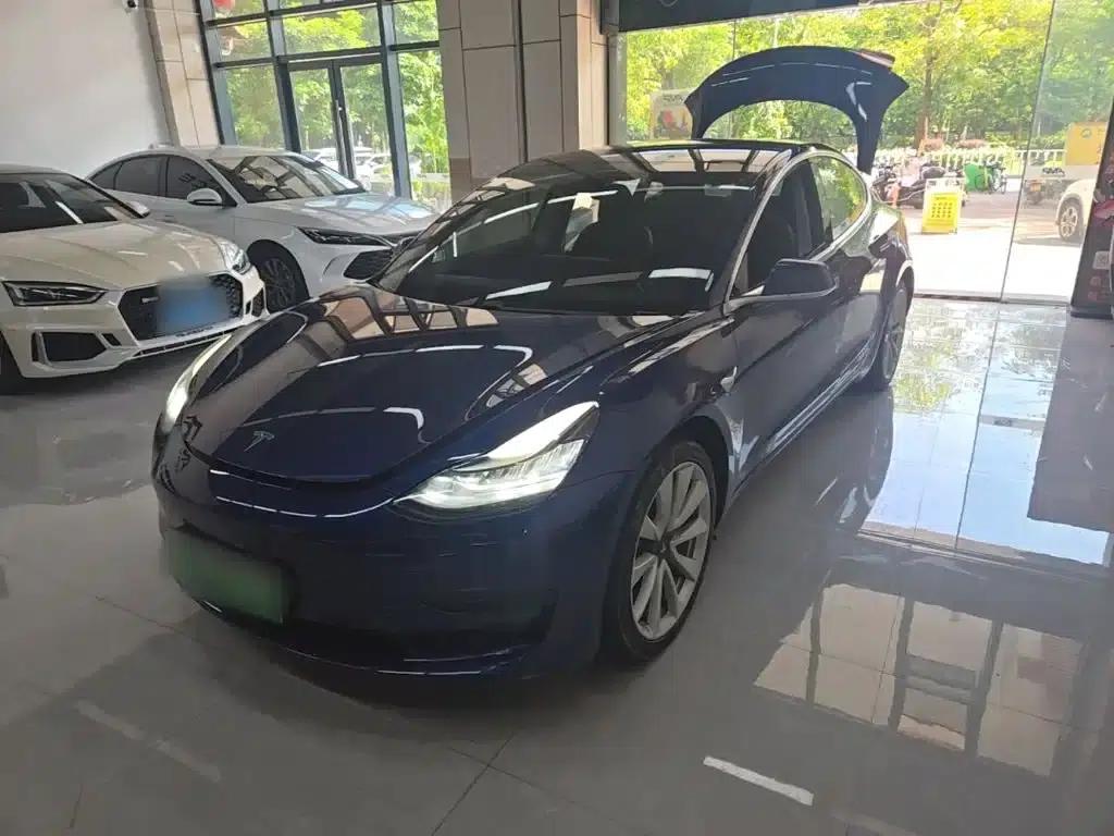 Model 3 2020 Facelift Long Range Rear-Wheel Drive — миниатюра 1