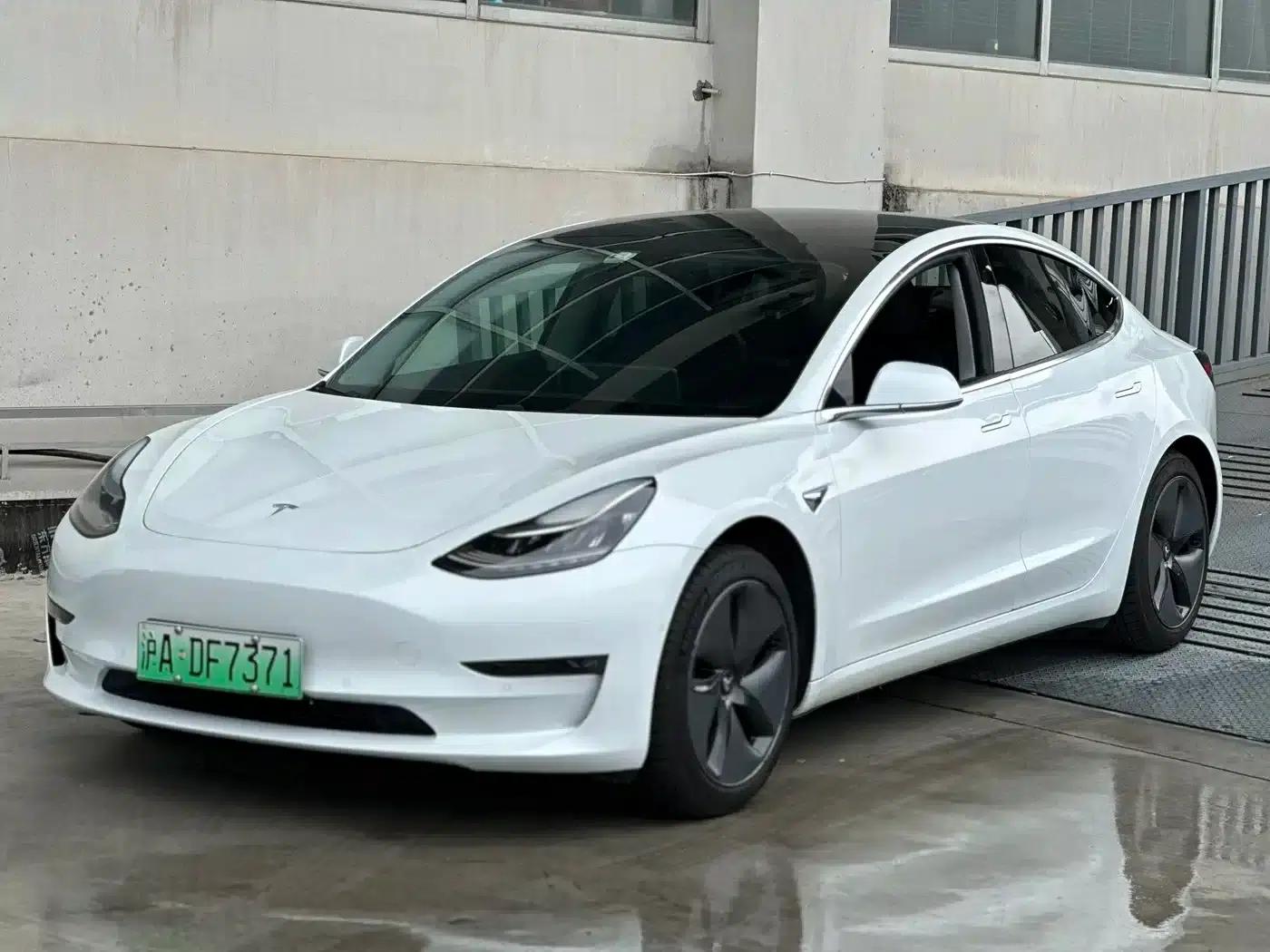 Imported 2019 Model 3 Long Range All-Wheel Drive — миниатюра 1