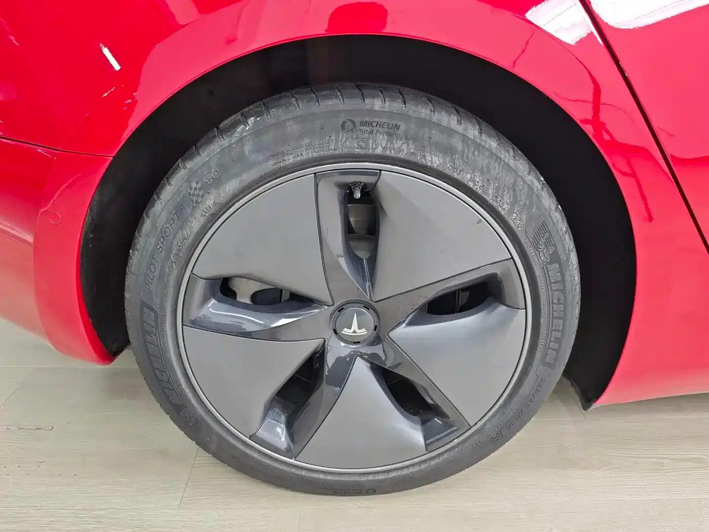 Imported 2019 Model 3 Long Range All-Wheel Drive — миниатюра 51