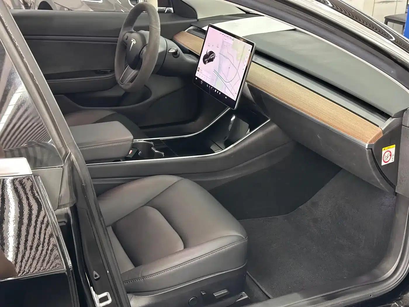 Imported 2019 Model 3 Performance All-Wheel Drive — миниатюра 7