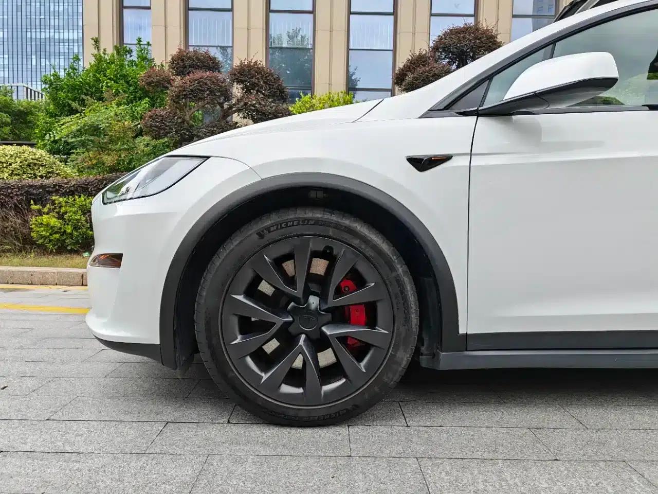 2023 Model X Tri-Motor All-Wheel Drive Plaid Edition — миниатюра 9