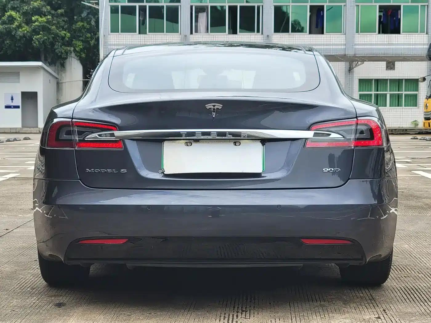 2016 Model S 90D — миниатюра 11