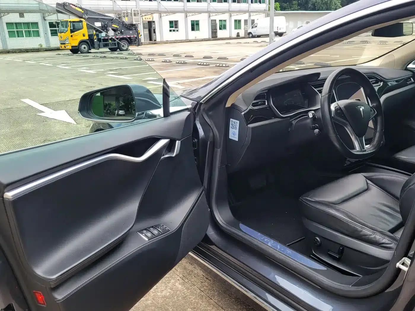 2016 Model S 90D — миниатюра 5