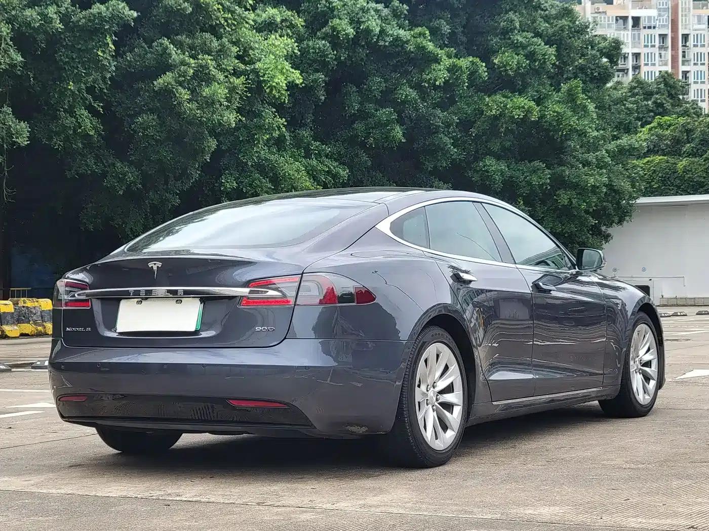 2016 Model S 90D — миниатюра 10