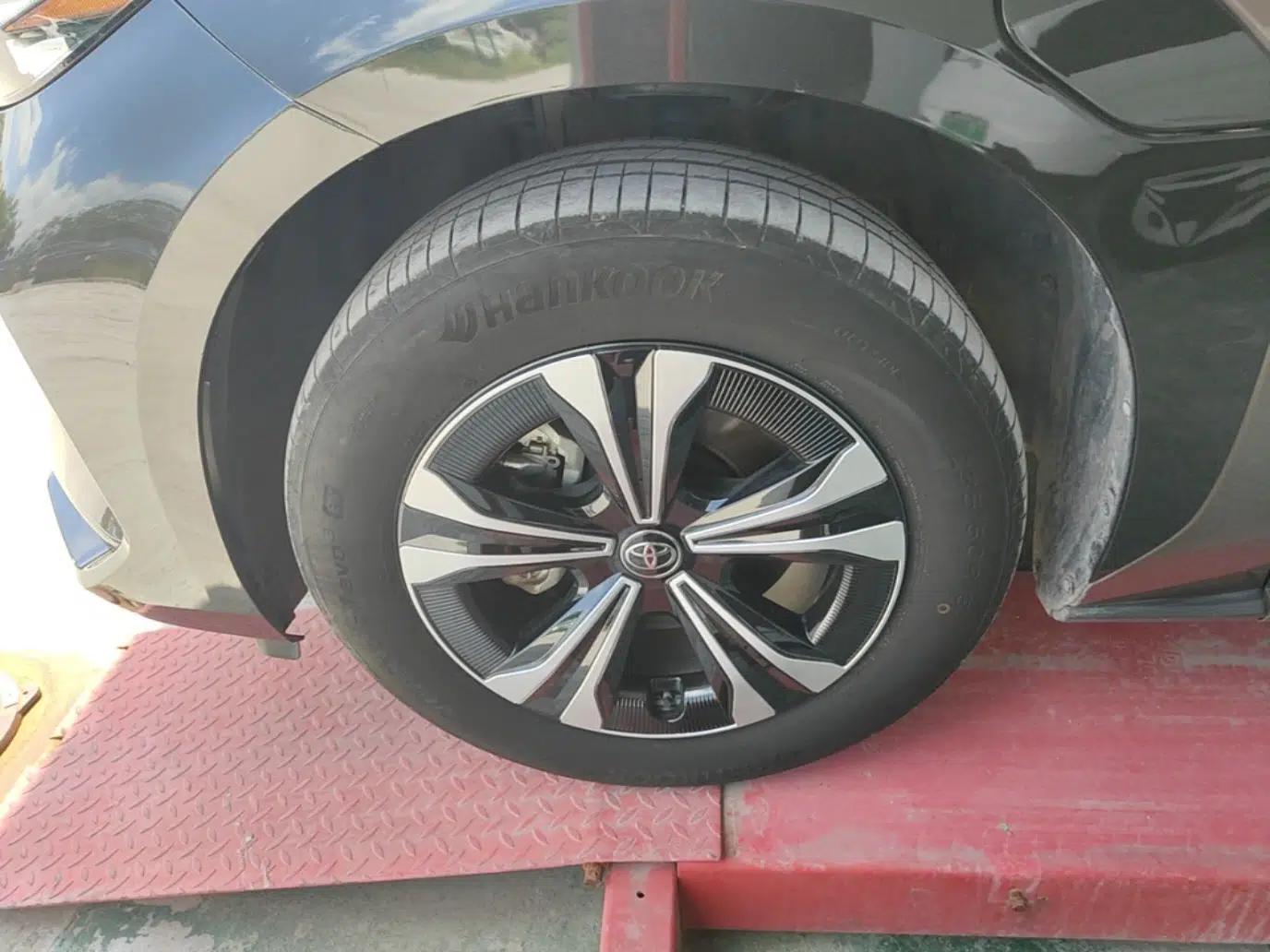 Toyota FAW bZ4X 2022 Two-Wheel Drive Long-Range PRO Version — миниатюра 10