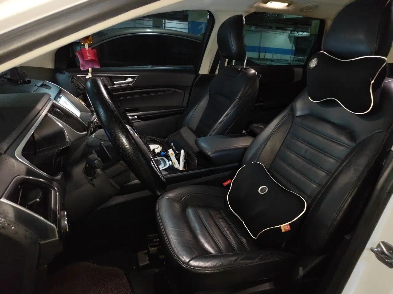 Ford Edge 2016 EcoBoost 245 Two-Wheel-Drive Titanium 7-Seater — миниатюра 15