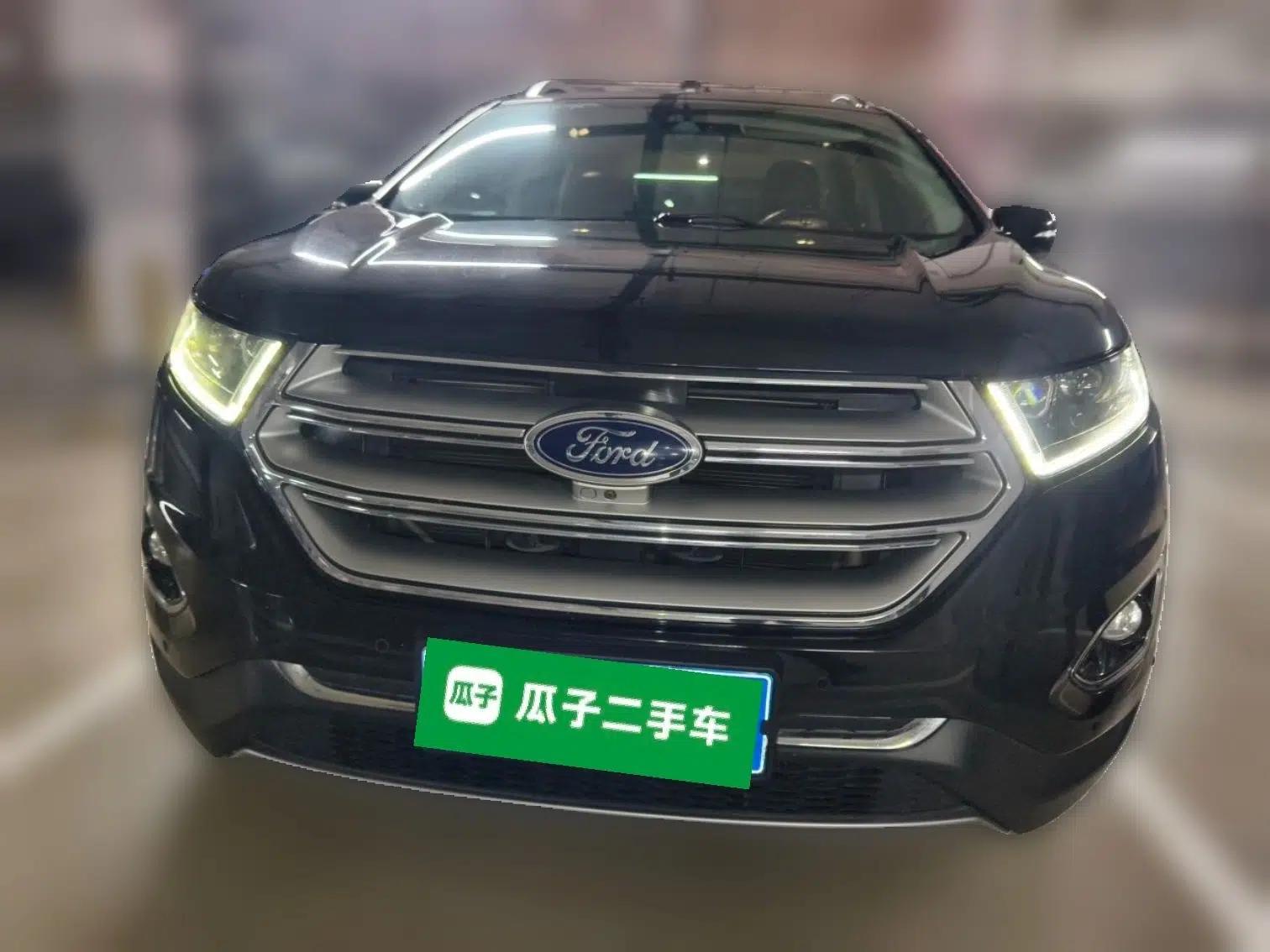 Ford Edge 2016 EcoBoost 245 Four-Wheel Drive Titanium 7-Seater — миниатюра 2