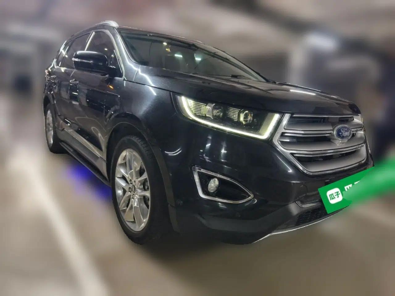 Ford Edge 2016 EcoBoost 245 Four-Wheel Drive Titanium 7-Seater — миниатюра 3
