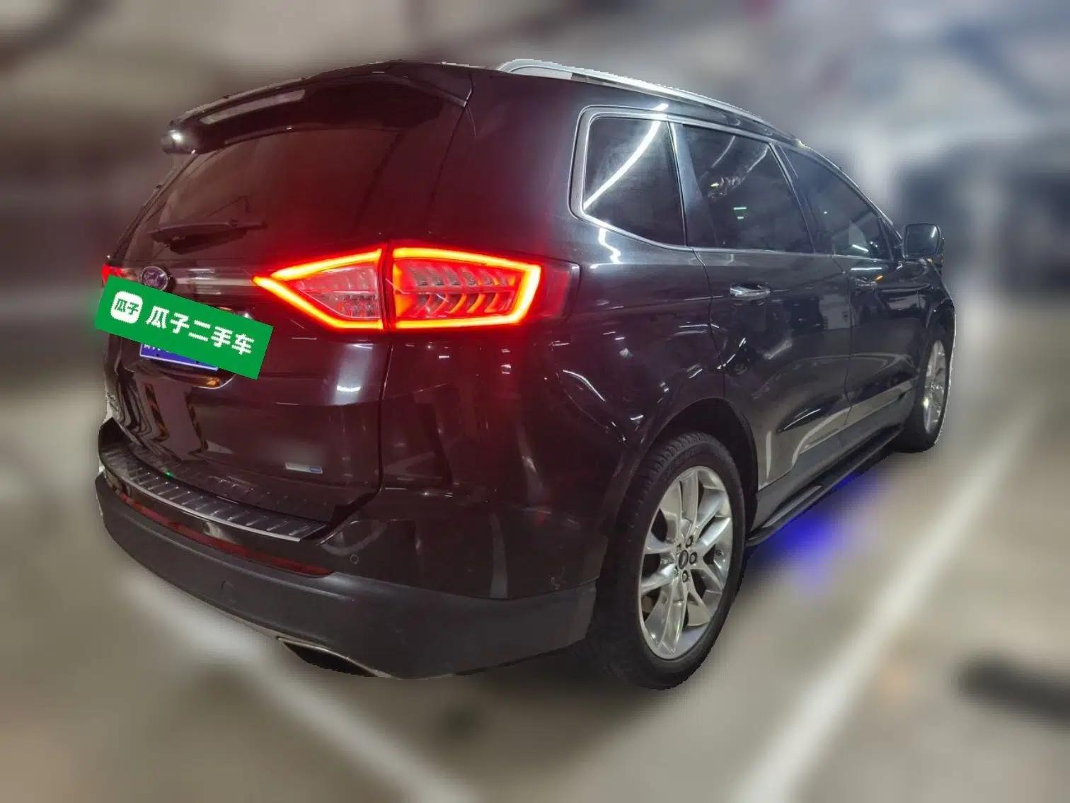 Ford Edge 2016 EcoBoost 245 Four-Wheel Drive Titanium 7-Seater — миниатюра 6