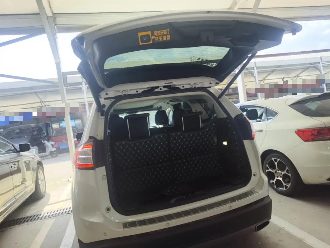 Ford Edge 2016 EcoBoost 245 Four-Wheel Drive Titanium 7-Seater — миниатюра 22