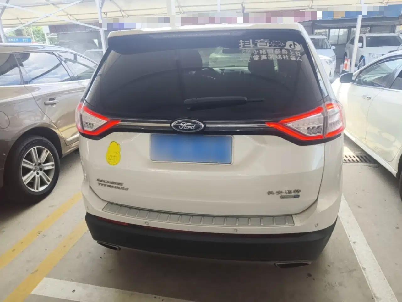 Ford Edge 2016 EcoBoost 245 Four-Wheel Drive Titanium 7-Seater — миниатюра 5