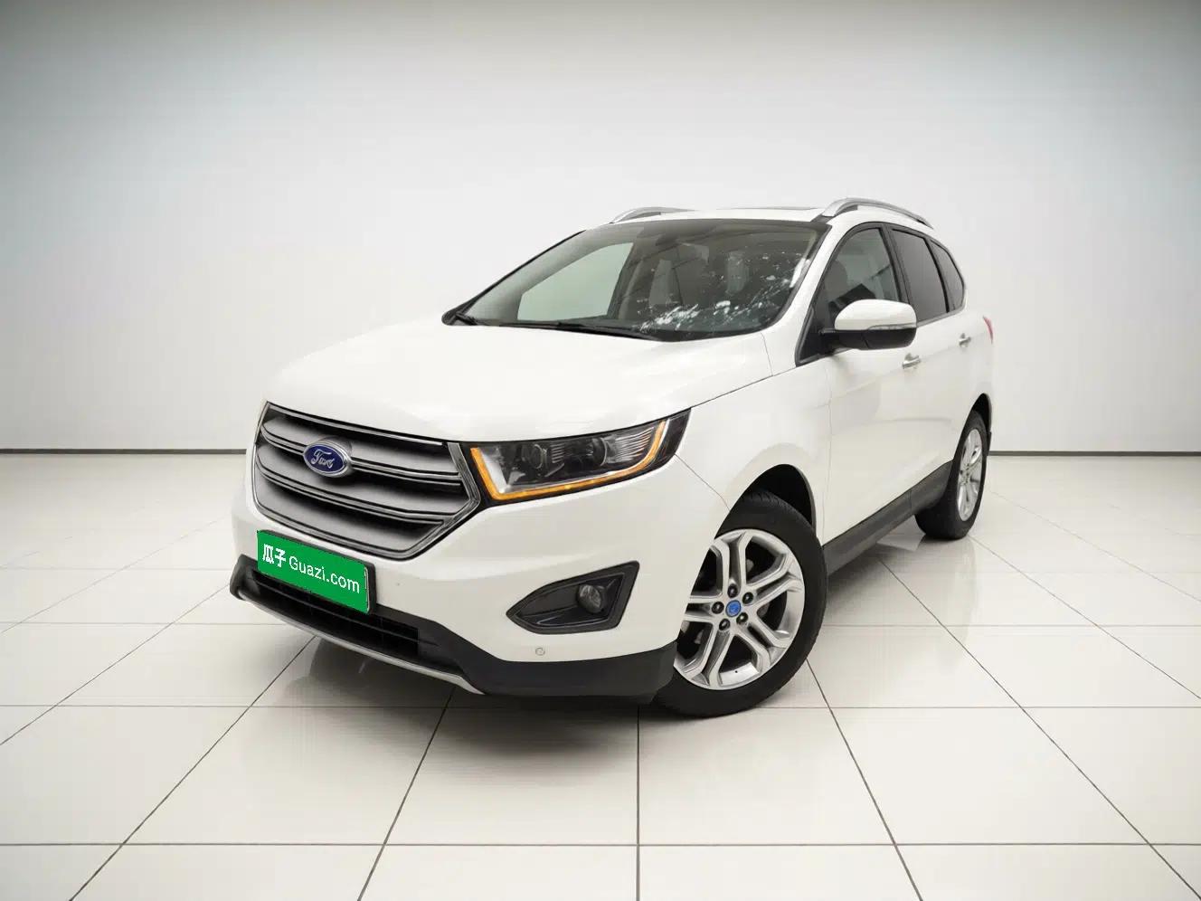 Ford Edge 2016 EcoBoost 245 Two-Wheel-Drive Titanium 7-Seater — миниатюра 1