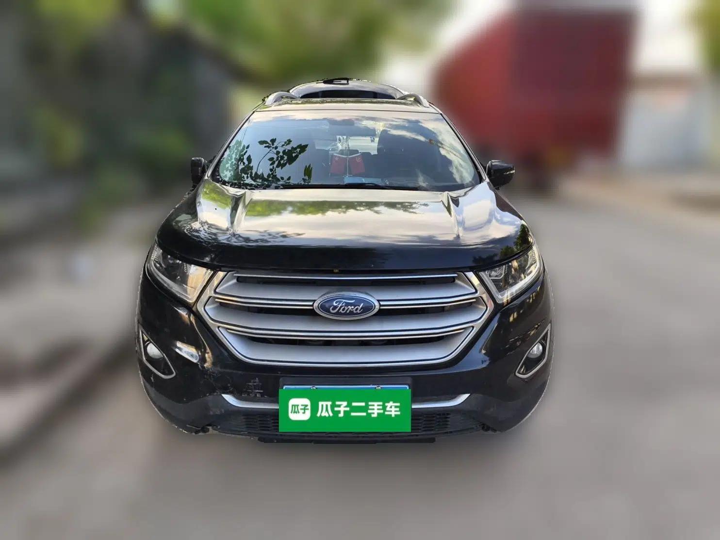 Ford Edge 2016 EcoBoost 245 Two-Wheel-Drive Titanium 7-Seater — миниатюра 2