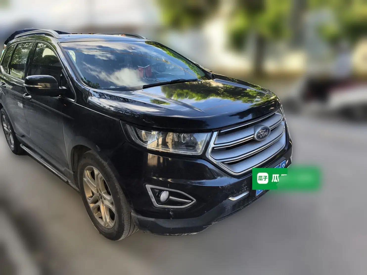 Ford Edge 2016 EcoBoost 245 Two-Wheel-Drive Titanium 7-Seater — миниатюра 3