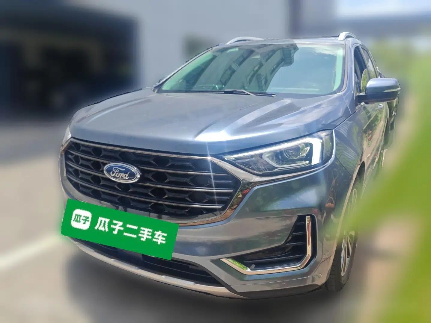 Ford Edge 2021 PLUS EcoBoost 245 Two-Wheel-Drive Titanium 7-Seater — миниатюра 1