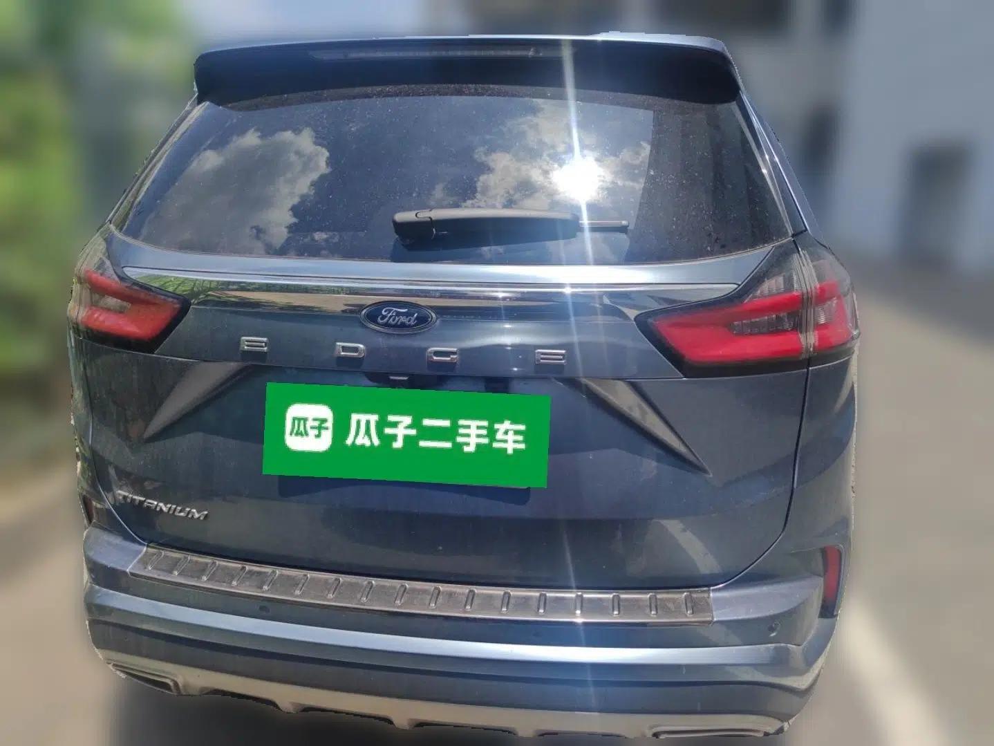 Ford Edge 2021 PLUS EcoBoost 245 Two-Wheel-Drive Titanium 7-Seater — миниатюра 5