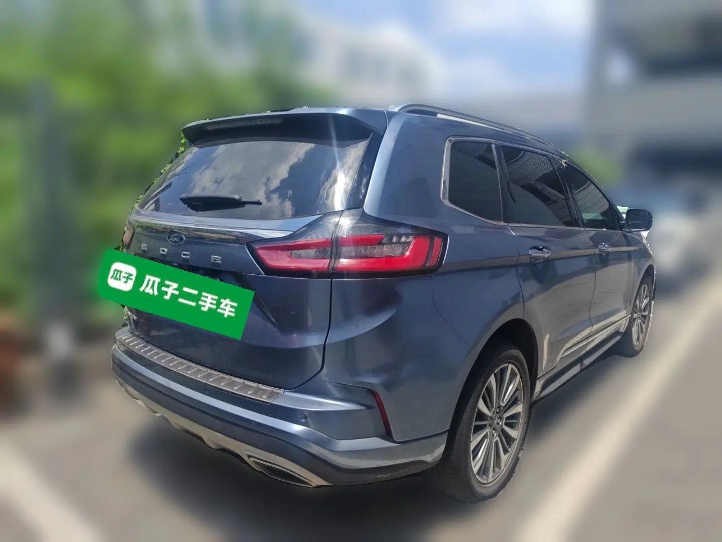 Ford Edge 2021 PLUS EcoBoost 245 Two-Wheel-Drive Titanium 7-Seater — миниатюра 6