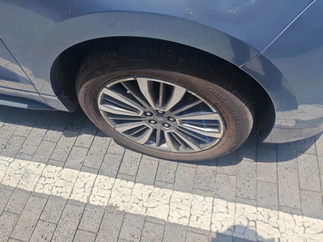 Ford Edge 2021 PLUS EcoBoost 245 Two-Wheel-Drive Titanium 7-Seater — миниатюра 8
