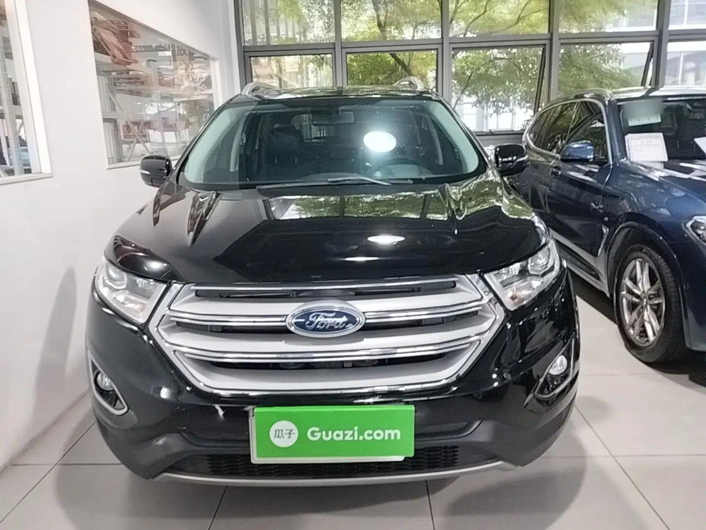 Ford Edge 2018 EcoBoost 245 Two-Wheel-Drive Platinum Edition 7-Seater China V Emission Standard — миниатюра 2