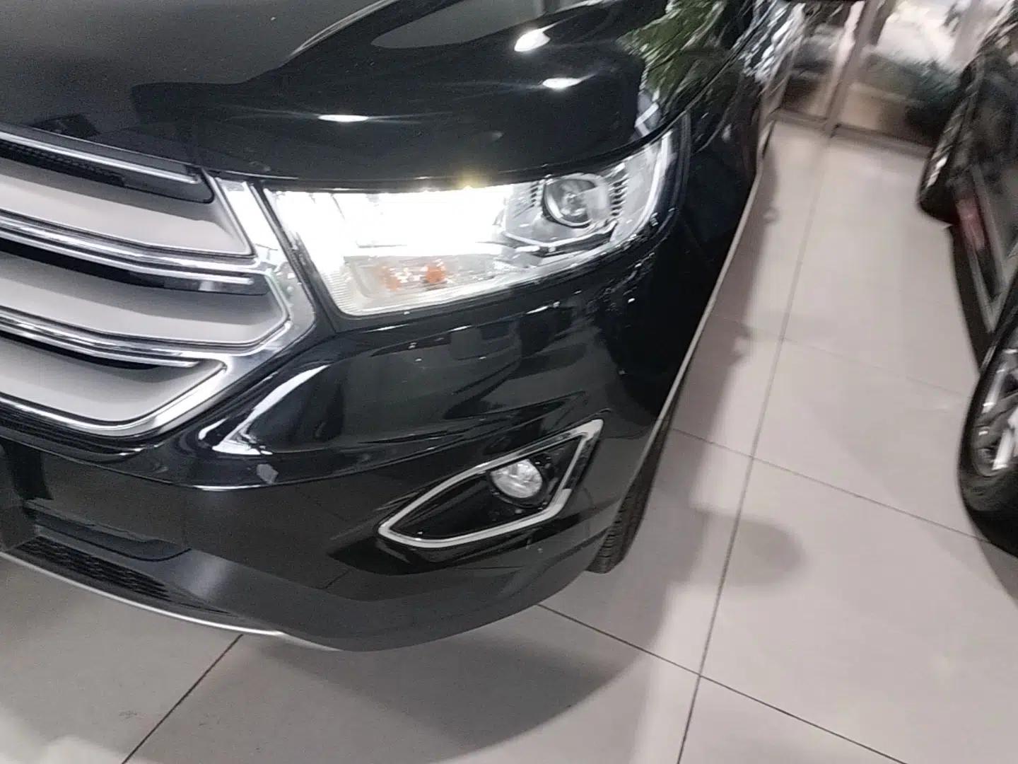Ford Edge 2018 EcoBoost 245 Two-Wheel-Drive Platinum Edition 7-Seater China V Emission Standard — миниатюра 8