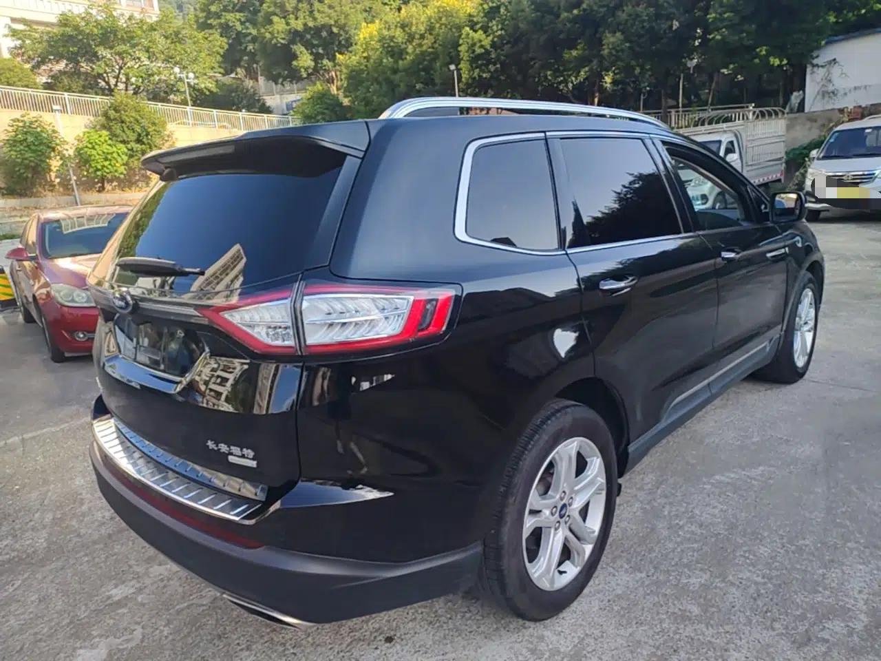 Ford Edge 2018 EcoBoost 245 Two-Wheel-Drive Titanium 7-Seater China V Standard — миниатюра 6