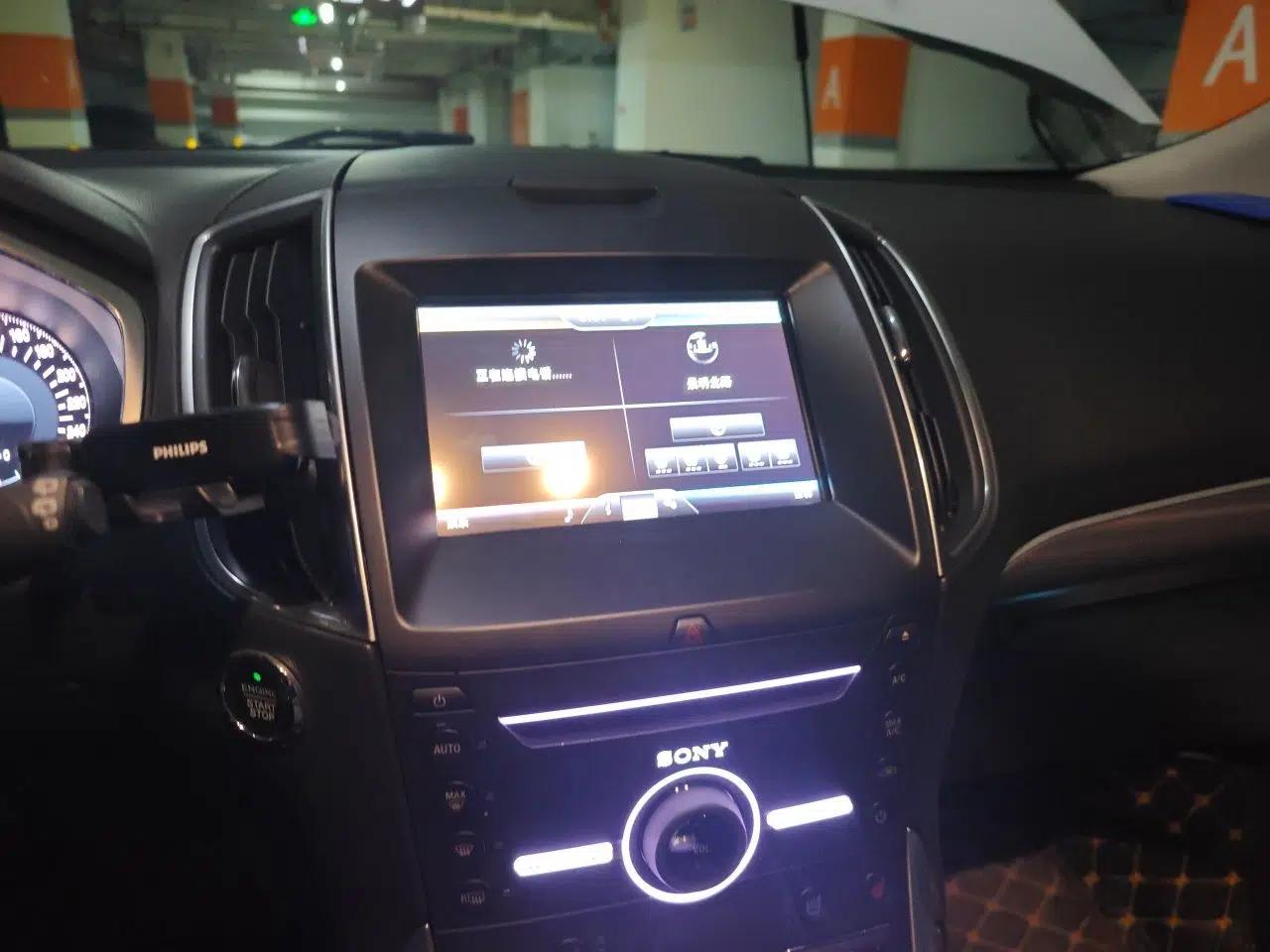 Ford Edge 2015 2.0T GTDi Four-Wheel Drive Prestige Model — миниатюра 13