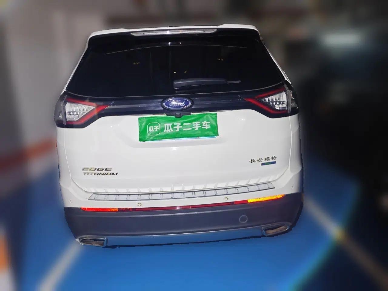 Ford Edge 2015 2.0T GTDi Four-Wheel Drive Prestige Model — миниатюра 5