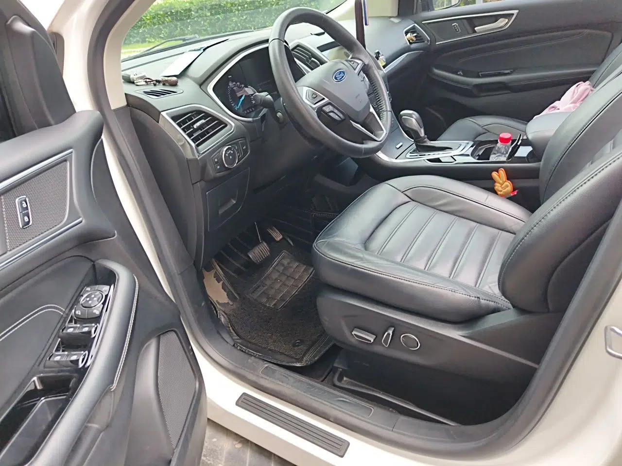 Ford Edge 2018 EcoBoost 245 Two-Wheel-Drive Titanium 7-Seater China V Standard — миниатюра 16