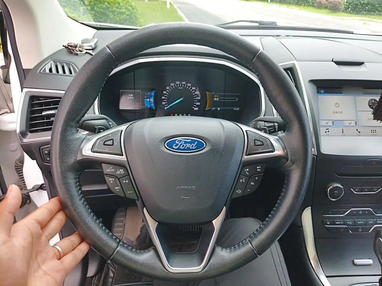 Ford Edge 2018 EcoBoost 245 Two-Wheel-Drive Titanium 7-Seater China V Standard — миниатюра 10
