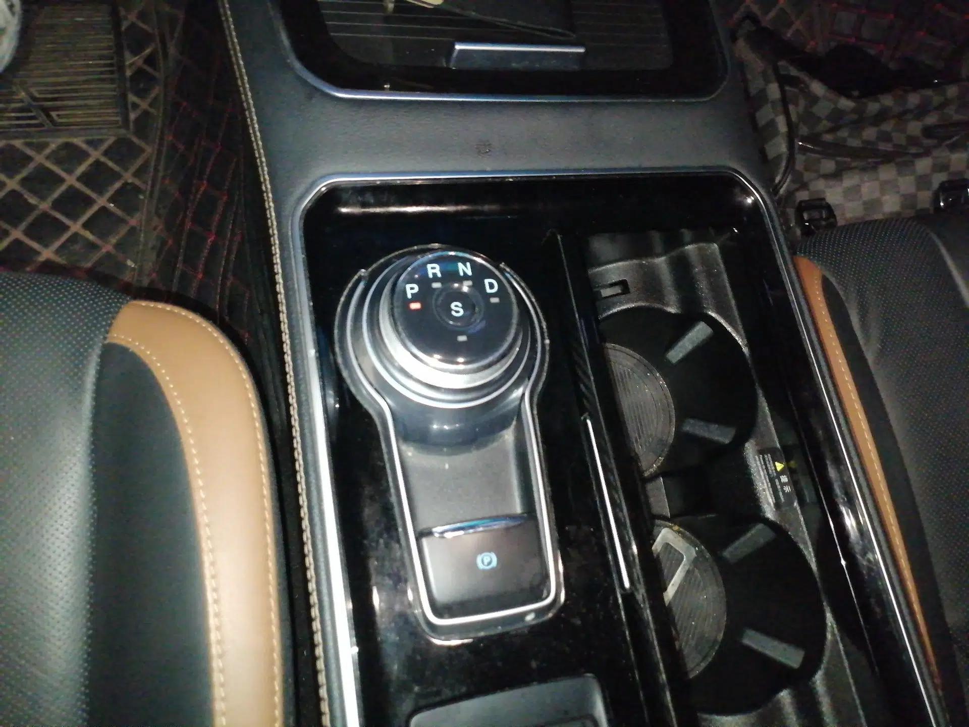 Ford Edge 2020 EcoBoost 245 4x4 ST-Line 7-Seater — миниатюра 14