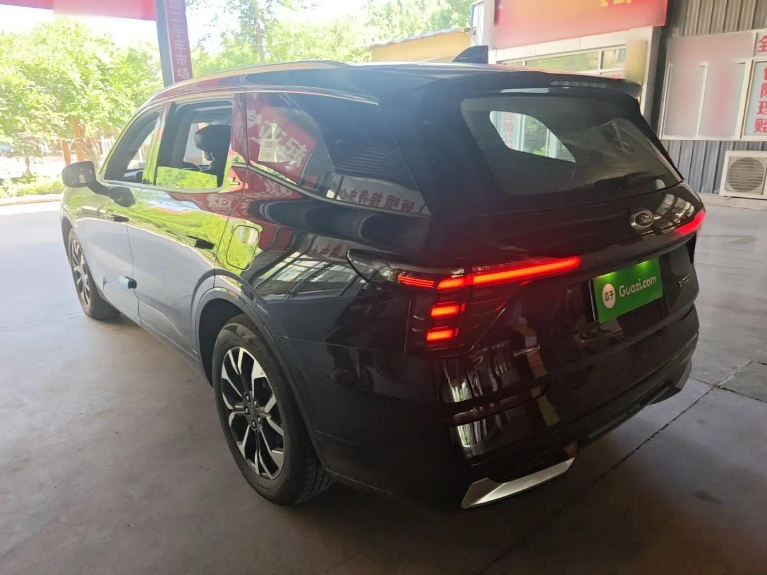 Ford Edge 2026 Model Explorer L 2.0T EcoBoost E Hybrid Four-Wheel Drive Seven-Seat Ultimate — миниатюра 4
