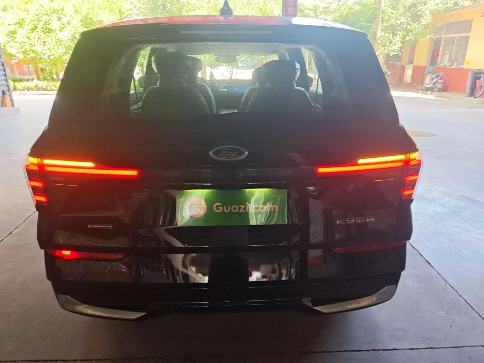 Ford Edge 2026 Model Explorer L 2.0T EcoBoost E Hybrid Four-Wheel Drive Seven-Seat Ultimate — миниатюра 5