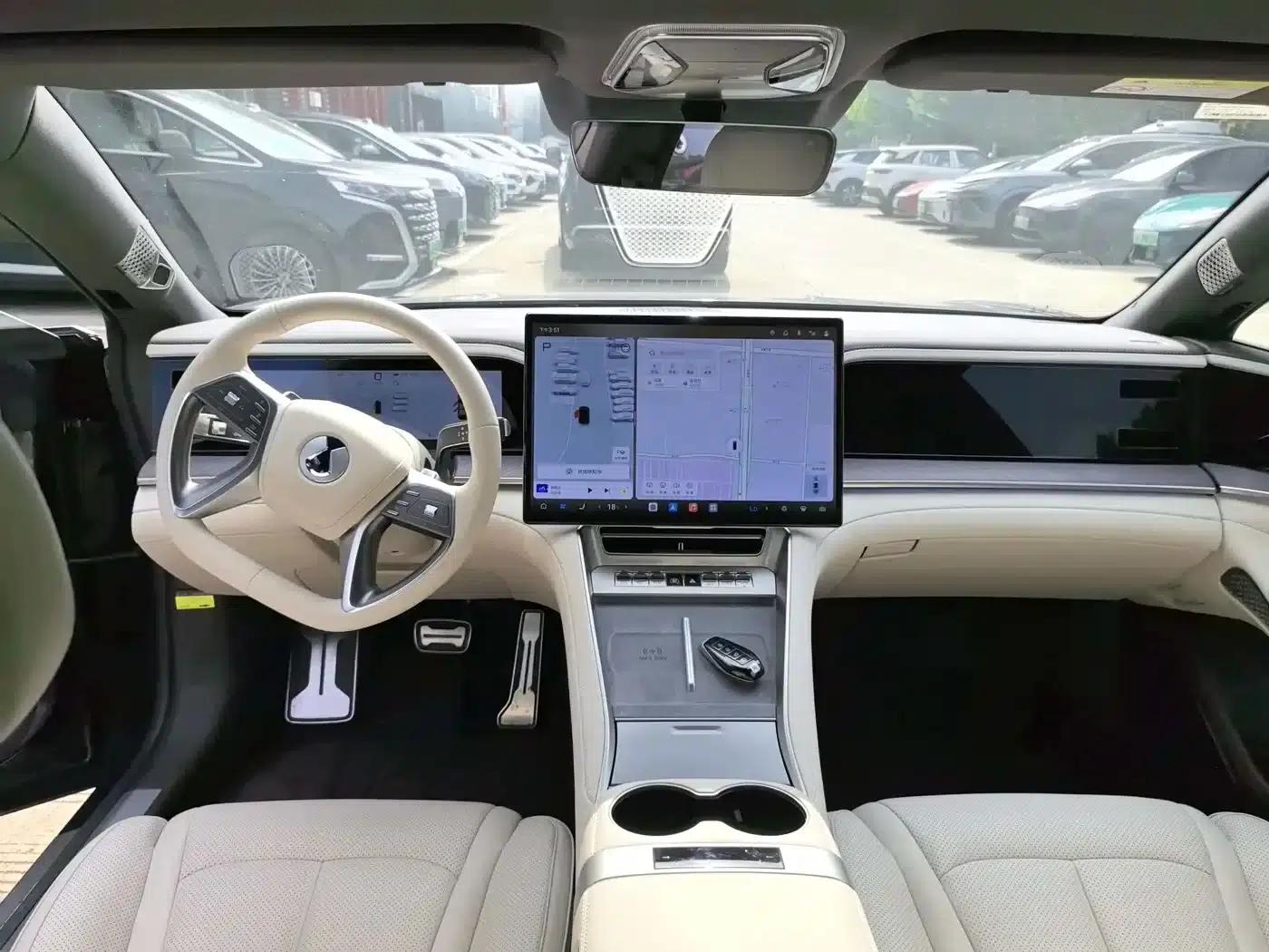 Denza Z9 2024 Model 1100km AWD Pro Edition — миниатюра 7