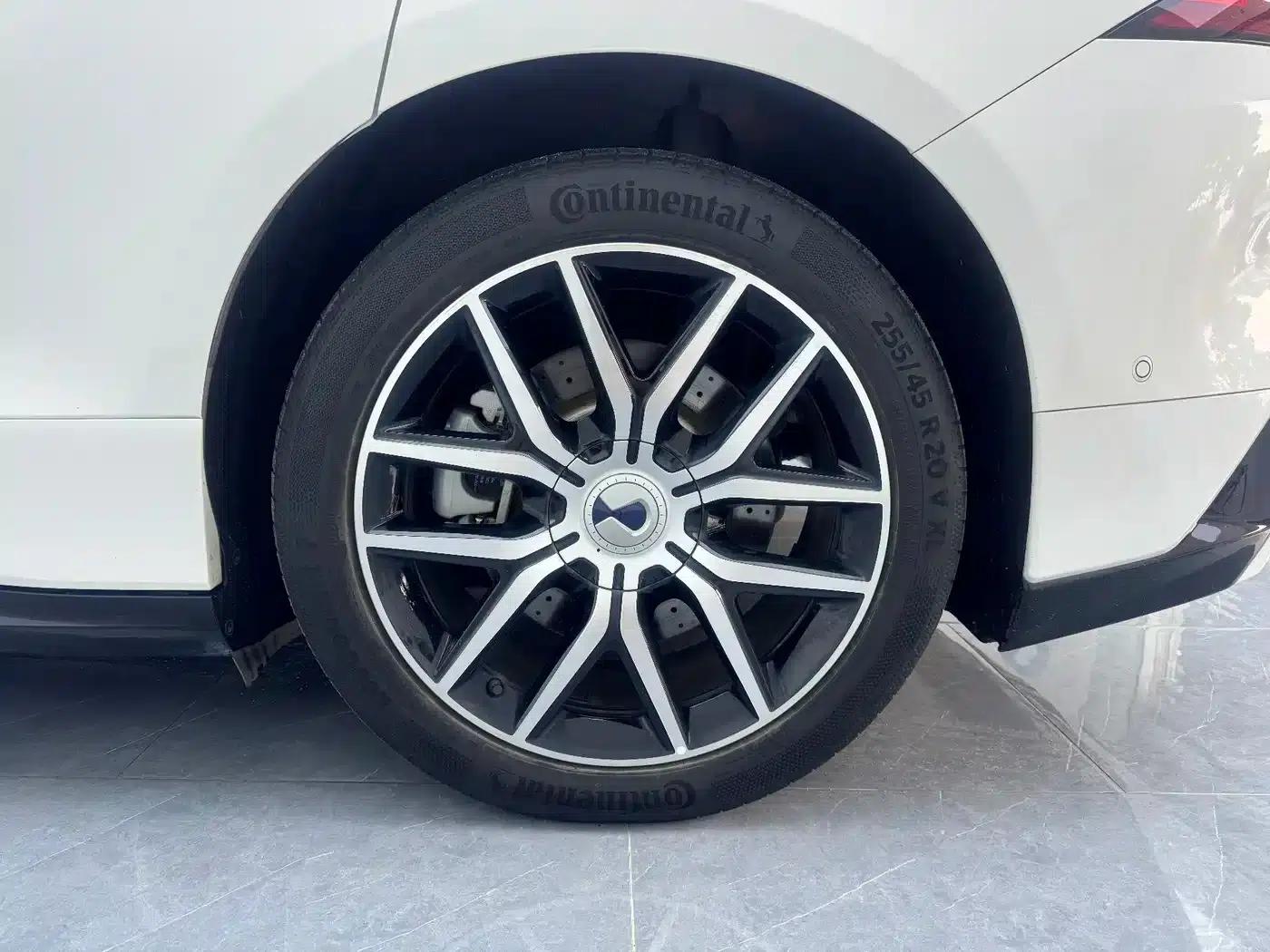 Denza Z9 2024 Model 1100km AWD Max Edition — миниатюра 11