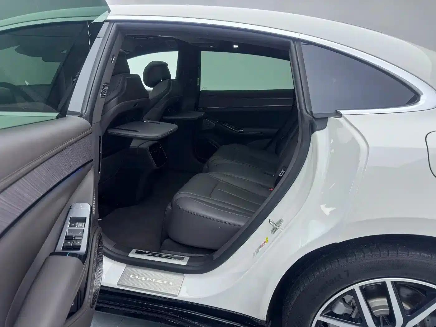Denza Z9 2024 Model 1100km AWD Max Edition — миниатюра 16