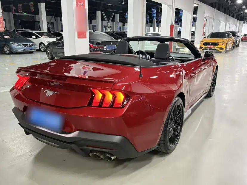 Ford Mustang 2024 2.3T EcoBoost Convertible Sport Edition — миниатюра 12
