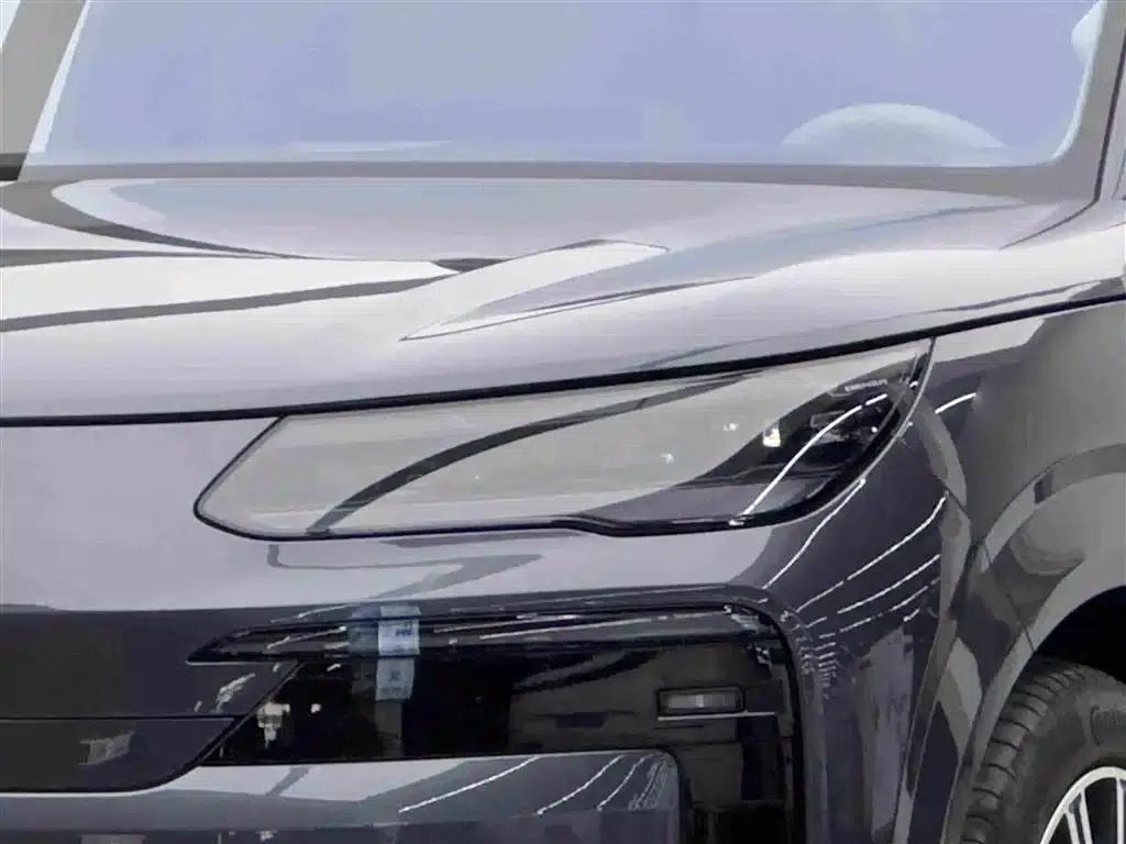 Denza N9 2025 Flagship Edition — миниатюра 3