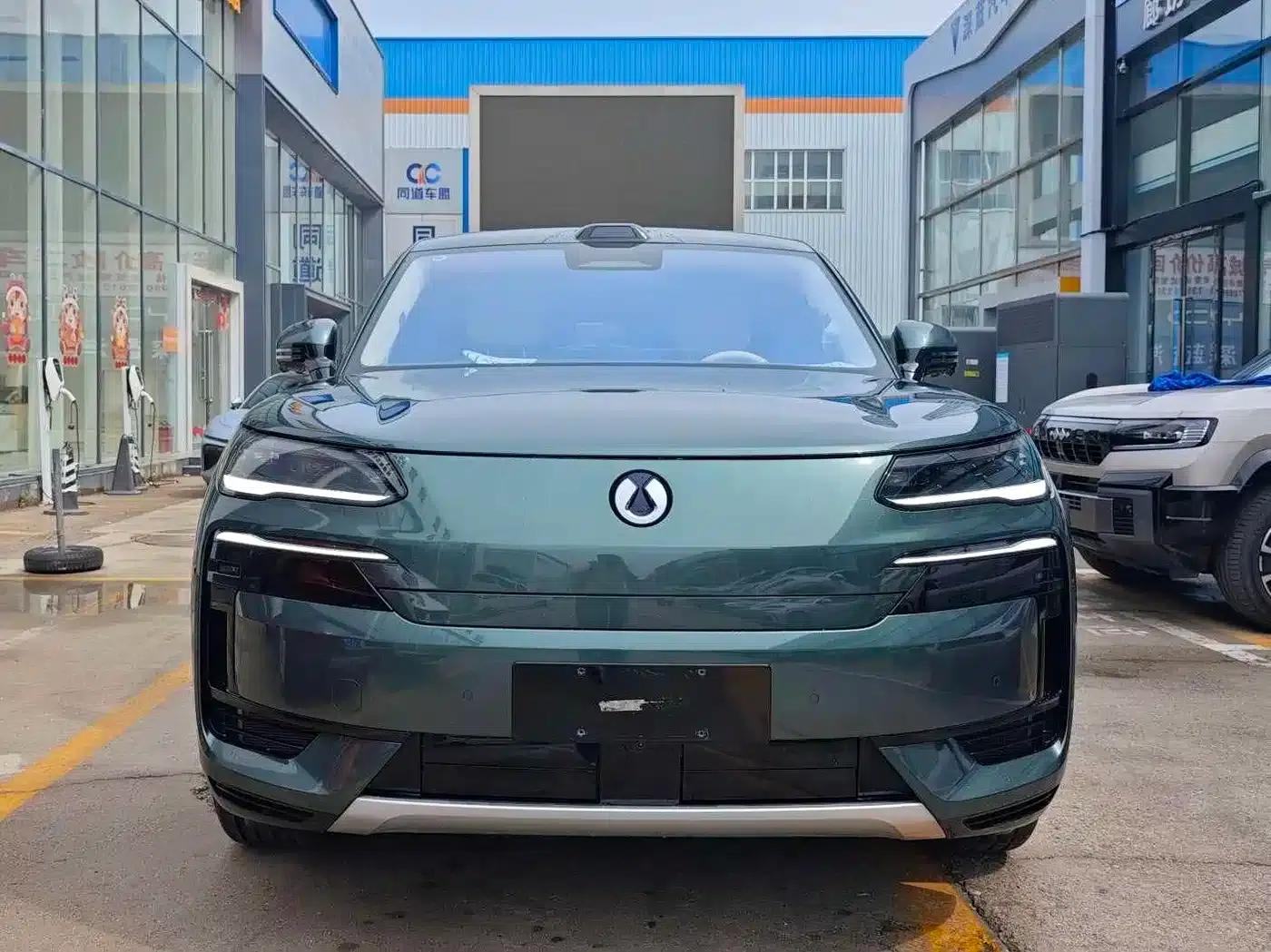 Denza N9 2025 Flagship Edition — миниатюра 2