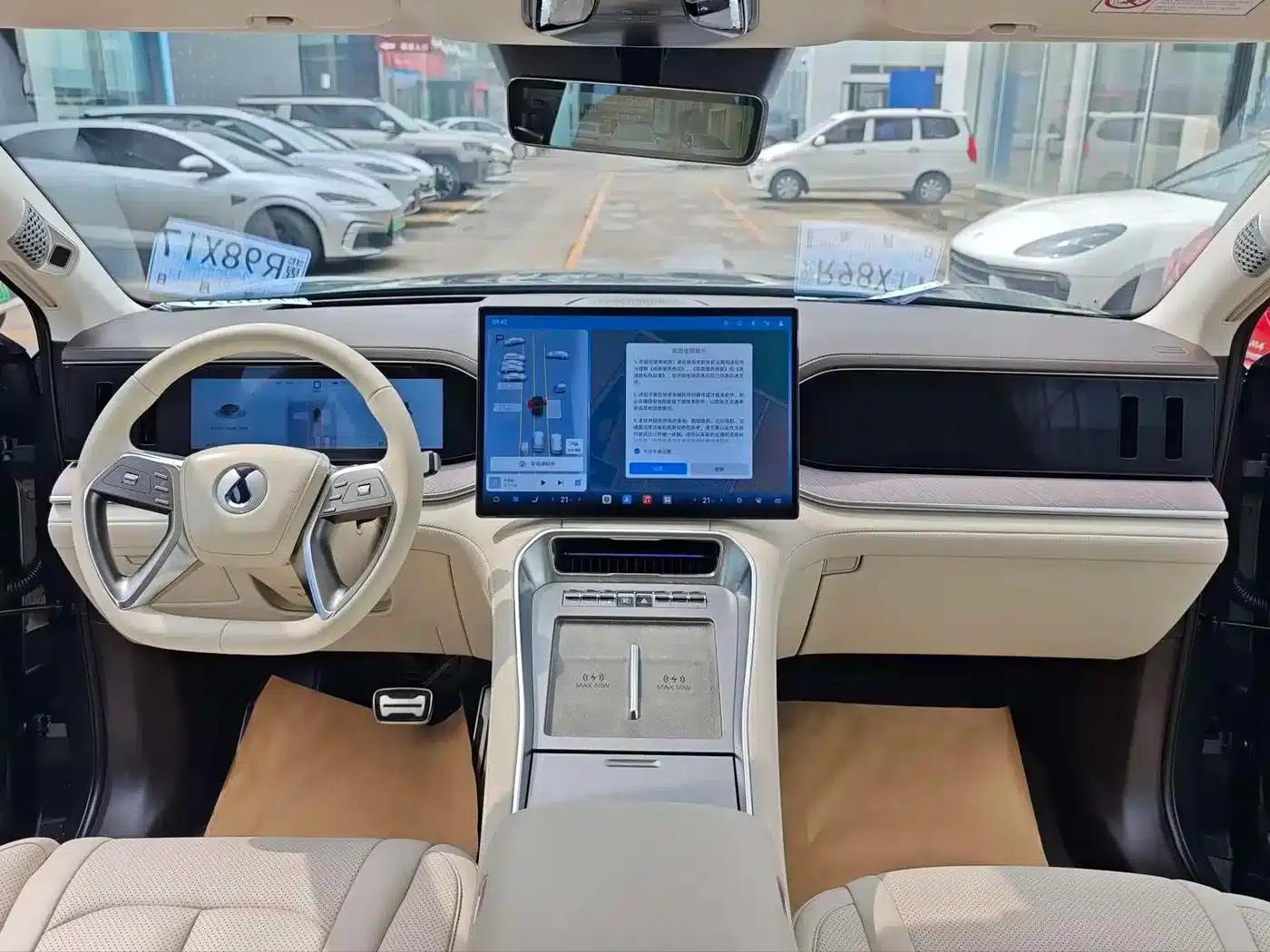 Denza N9 2025 Flagship Edition — миниатюра 6