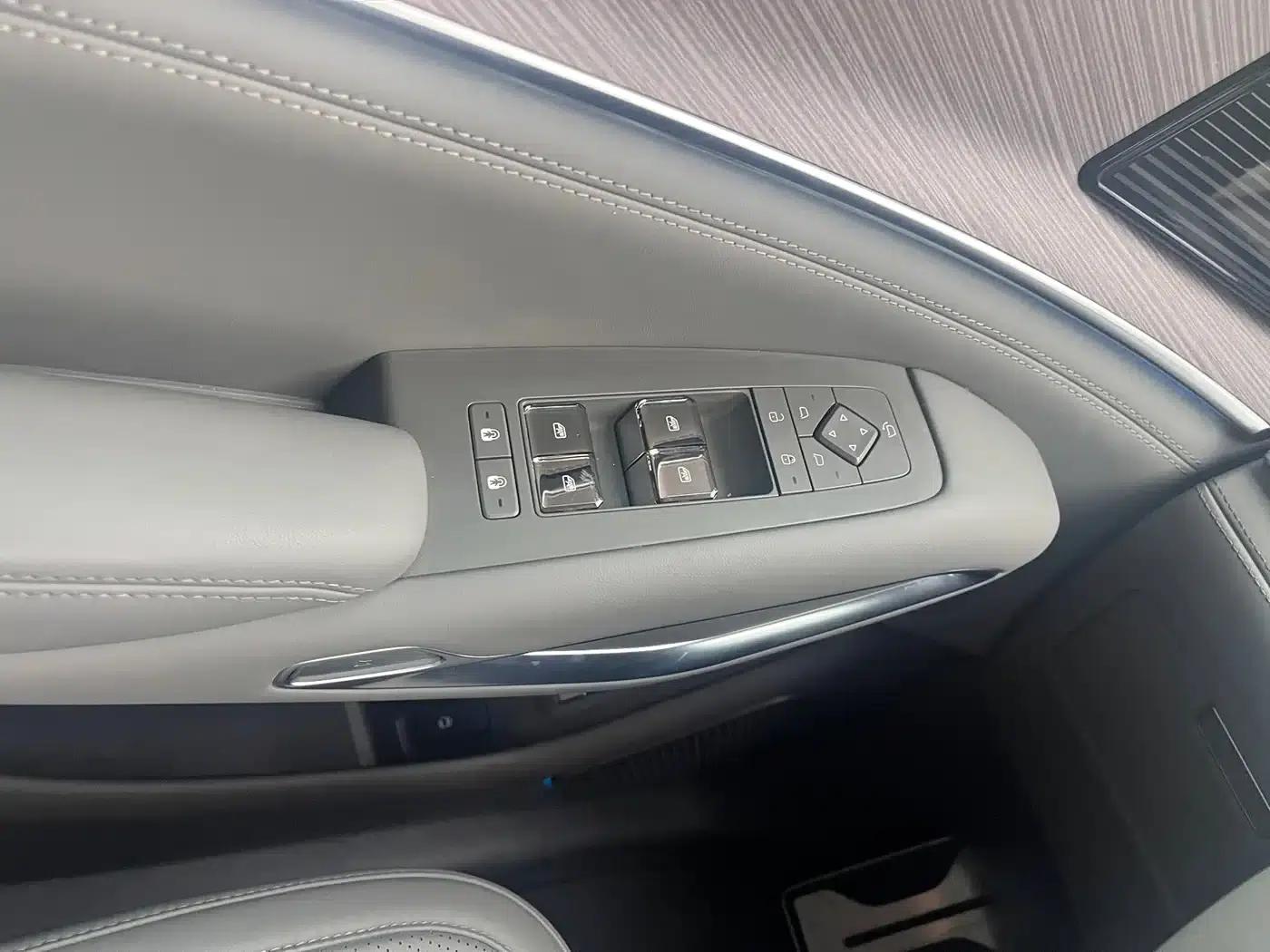 Denza N9 2025 Flagship Edition — миниатюра 28