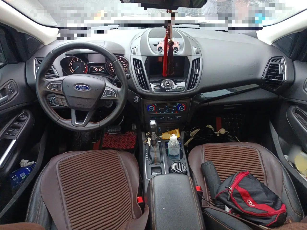Ford Kuga 2017 EcoBoost 245 Four-Wheel-Drive Sport Model — миниатюра 9