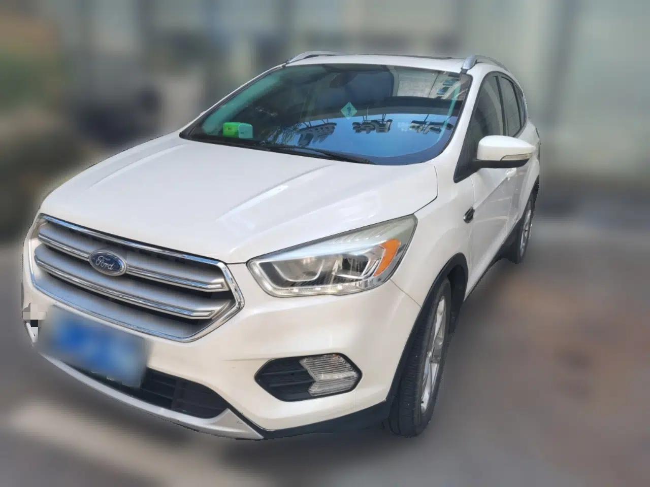 Ford Kuga 2017 EcoBoost 180 Two-Wheel-Drive Tiger Leap Model — миниатюра 1