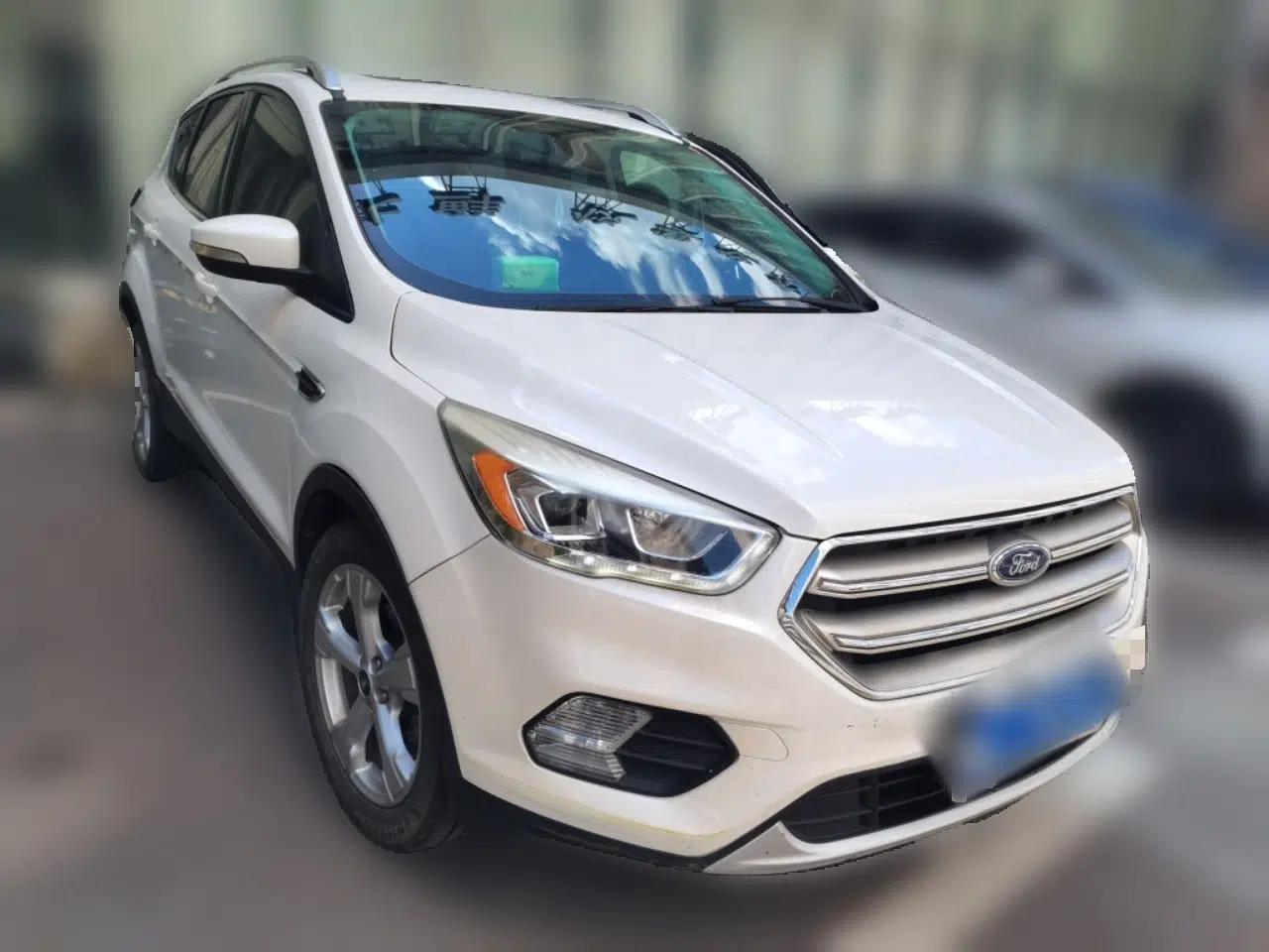 Ford Kuga 2017 EcoBoost 180 Two-Wheel-Drive Tiger Leap Model — миниатюра 3