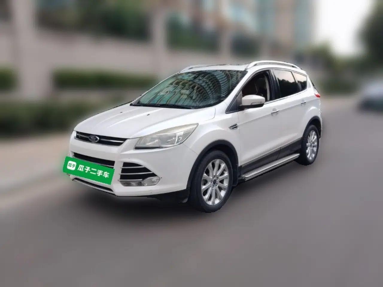 Ford Kuga 2013 1.6L GTDi 4x4 Elite Model — миниатюра 1