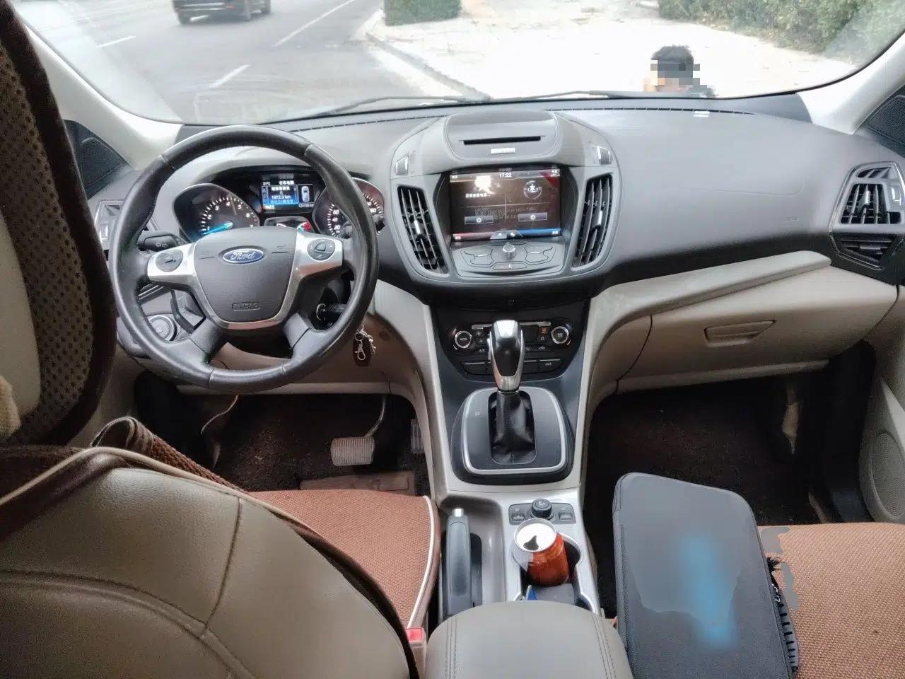 Ford Kuga 2013 1.6L GTDi 4x4 Elite Model — миниатюра 9